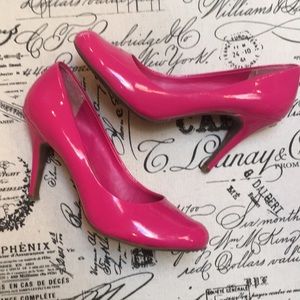 Jessica Simpson hot pink shoes